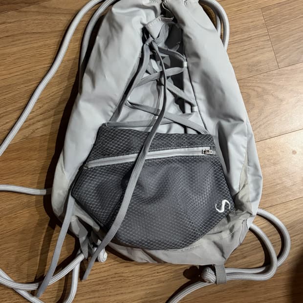 오호스 디테처블 짐색가방 그레이