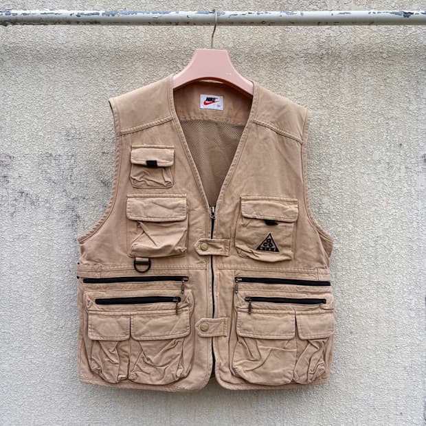 나이키 ACG 90s 올드스쿨 아웃도어 베이지 멀티포켓 베스트(100)