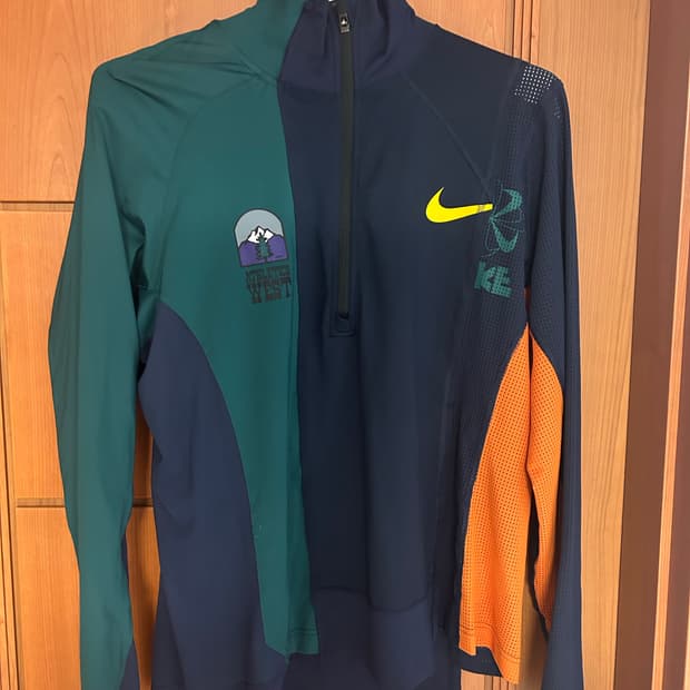 나이키 X 사카이 집 러닝 자켓
