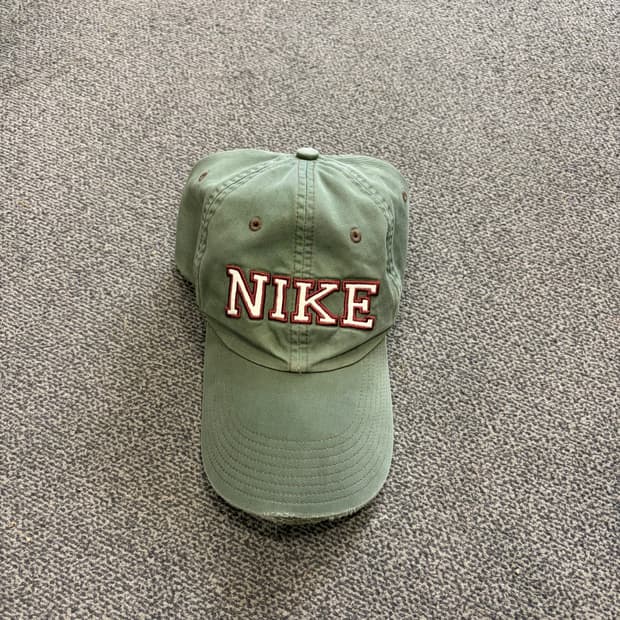 237. 나이키 올드스쿨 빈티지 카키캡