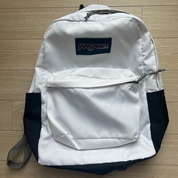 잔스포츠 슈퍼브레이크 백팩 화이트