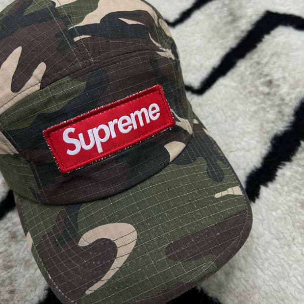 슈프림 카모플라쥬 캠프캡