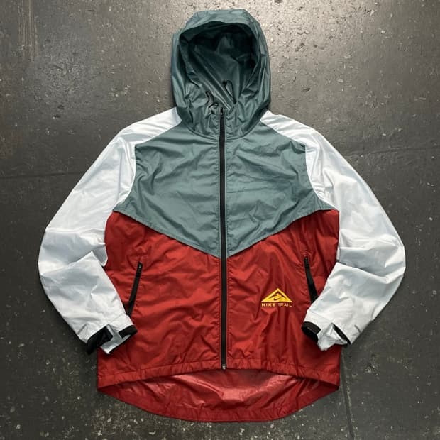 95-100 나이키 트레일 런닝 바람막이