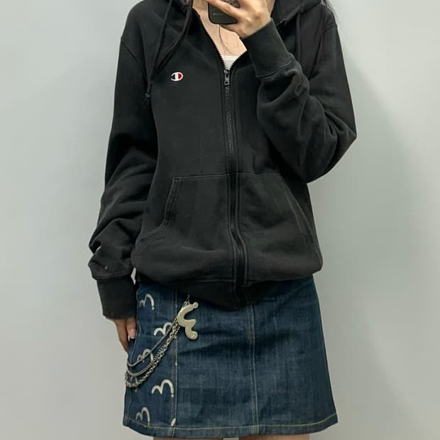 챔피온 자수로고 블랙 후드집업