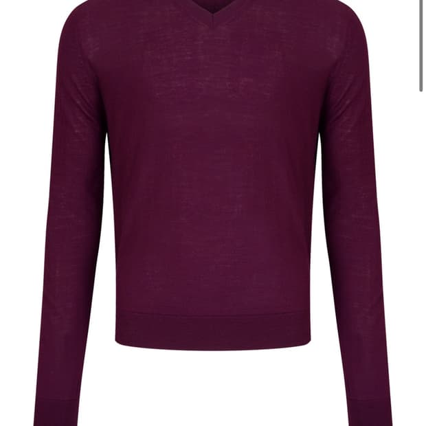 Lyjel service 리젤서비스 버건디 브이넥 (1)