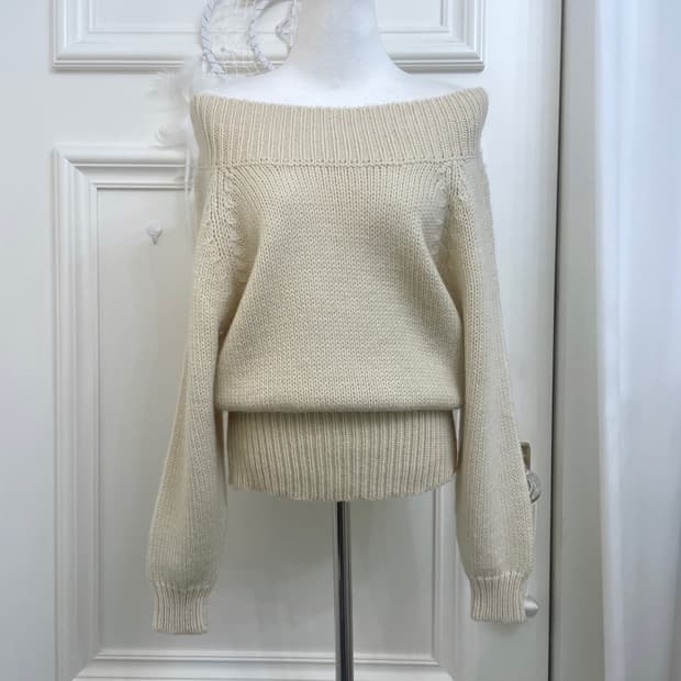 ivory warm off-shoulder wool100% sweater
