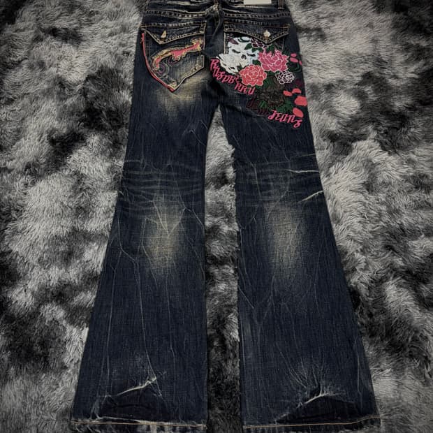핑크 스컬 플라워 패치 부츠컷 워싱 데님팬츠
