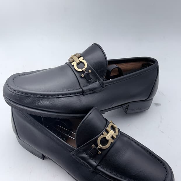 정품)페라가모 구두260