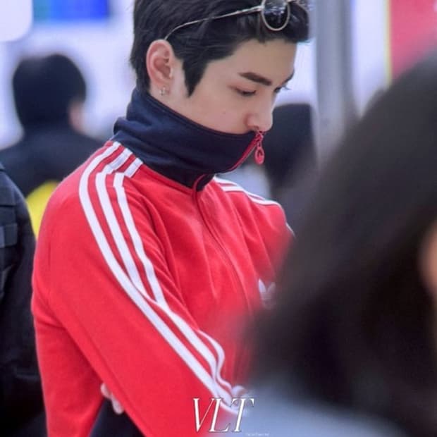 유로파 져지 레드 (코르티스 안건호 착용)