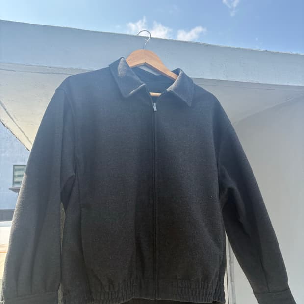 유니클로u 블루종 회색