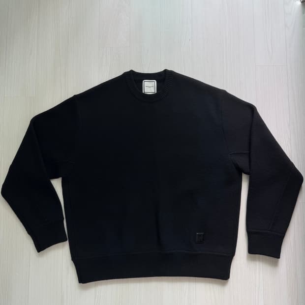 우영미 24fw 라운드넥 스웨터 블랙 48