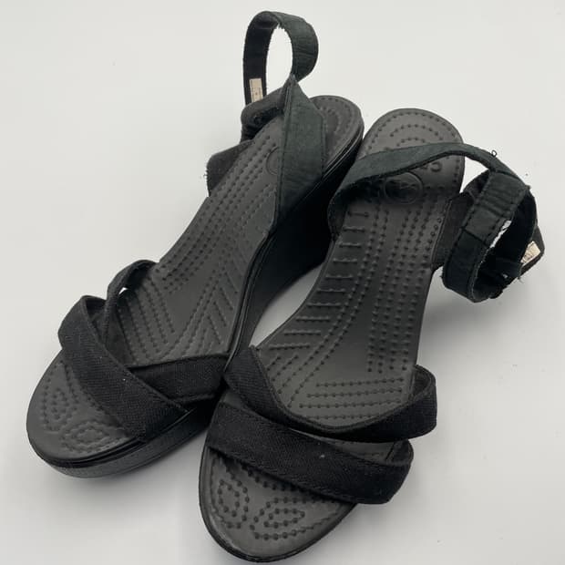 크록스 블랙 여성 샌들 W6 / 230