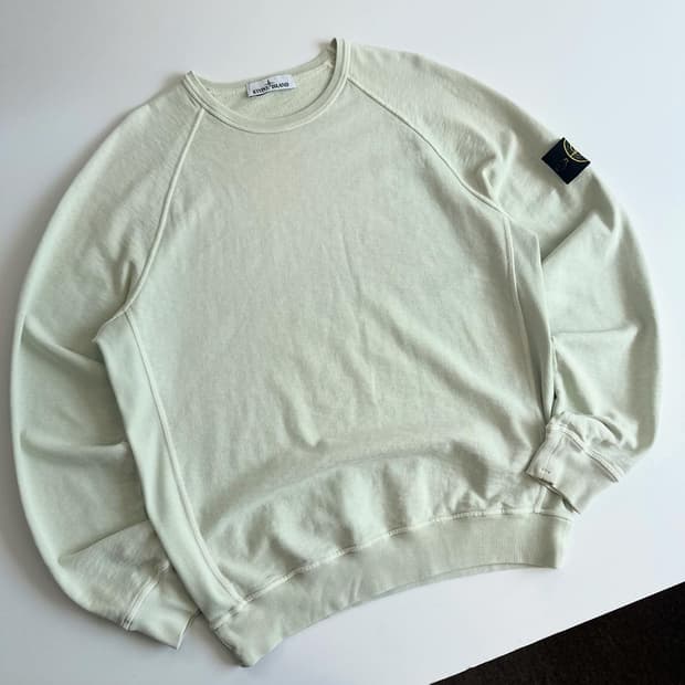 Stone island 스톤아일랜드 라임 와펜 니트 맨투맨