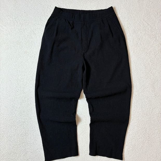 솔리드옴므 22FW 밴딩 플리츠 팬츠 PN6863