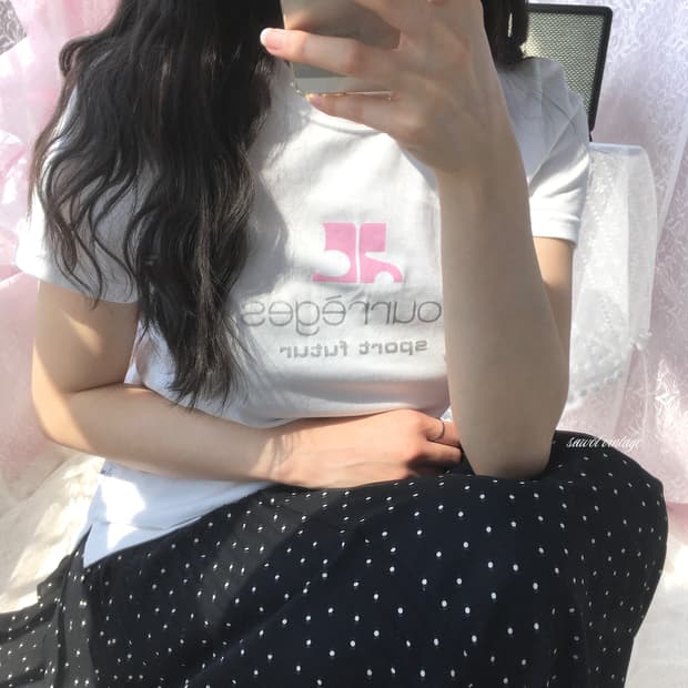 꾸레쥬 로고 반팔티