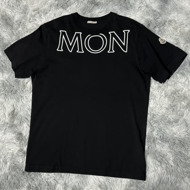 몽클레어 블랙 반팔 