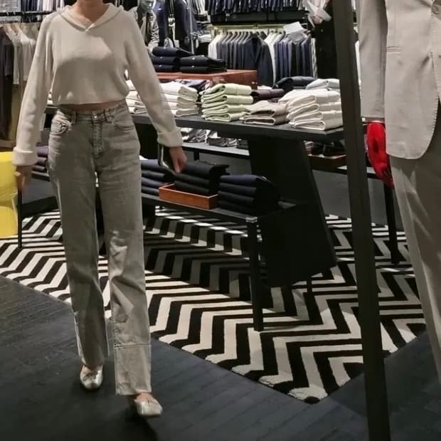 브루넬로쿠치넬리크롭니트