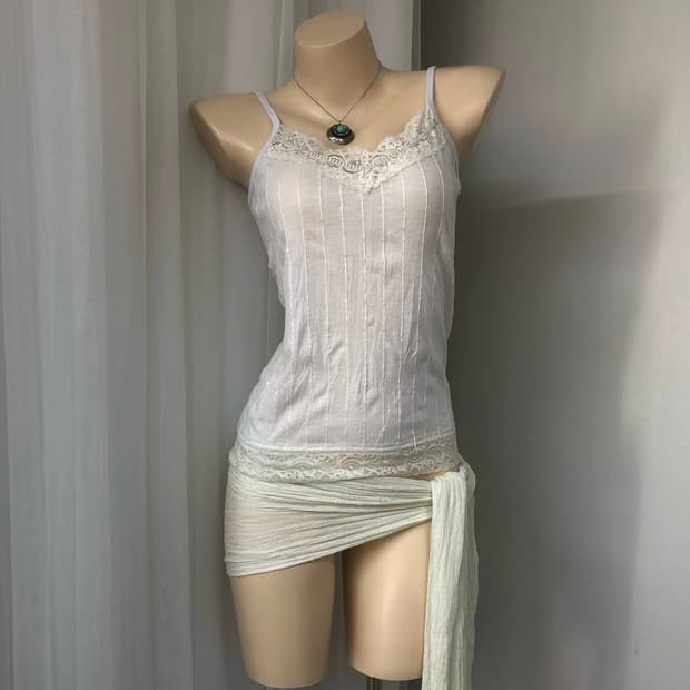 white lace sequin detail sleeveless 