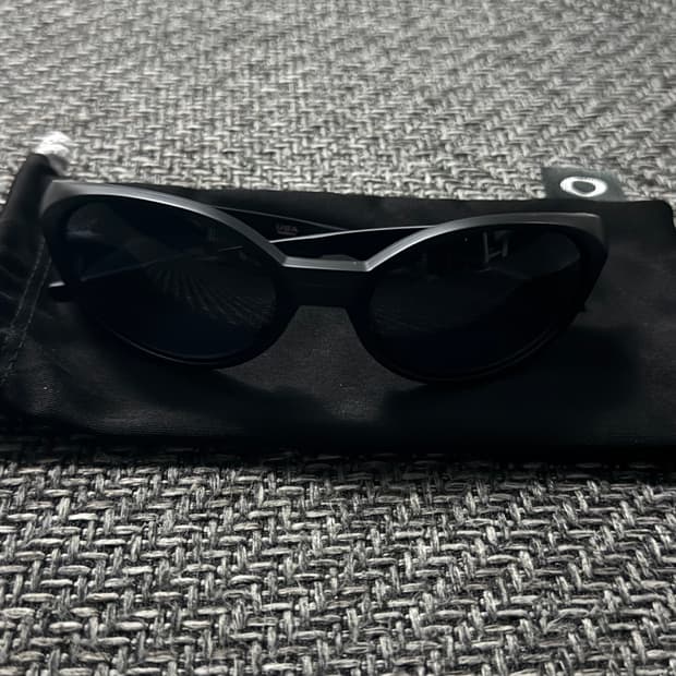 오클리 아이자켓