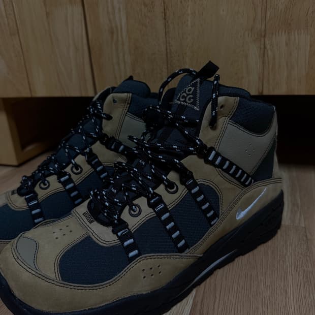 나이키 에어마다 acg 2k10  (280,새상품)