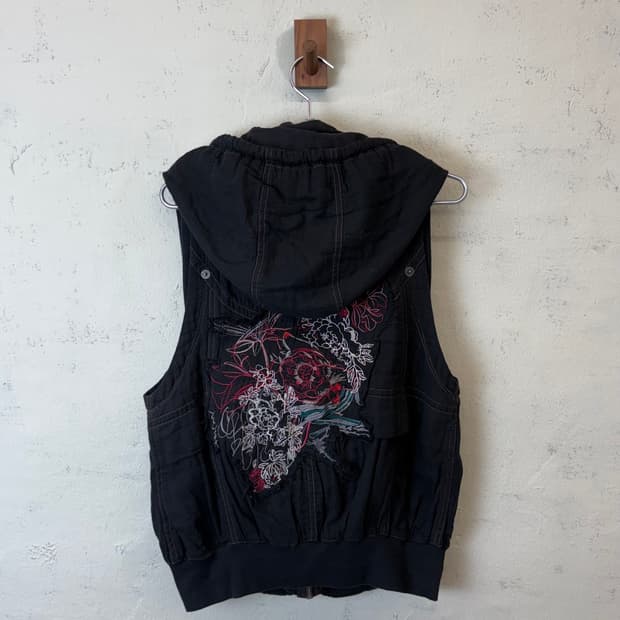 TANKUS 빈티지 펑크 자수 집업 자켓