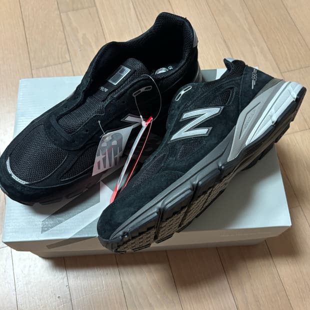뉴발란스 990v4 메이드 인 USA 블랙 실버 275 새상품