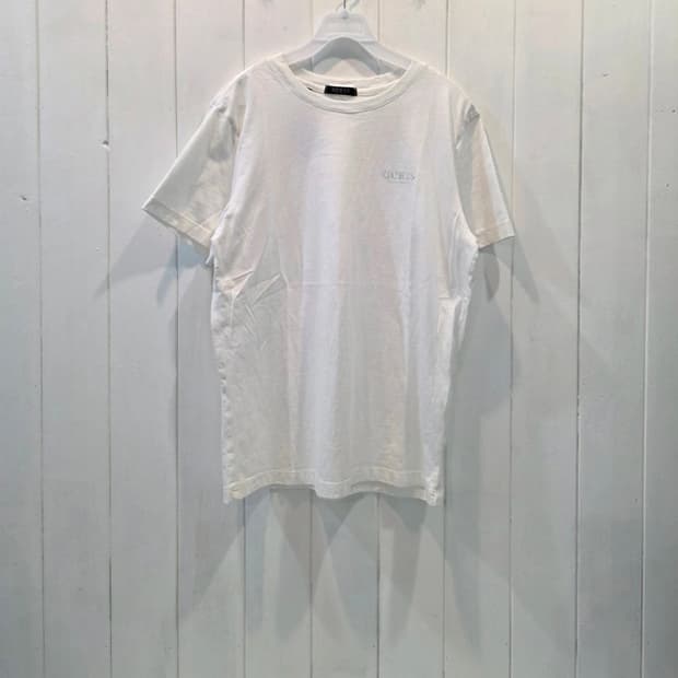 GUESS [게스] 반팔티