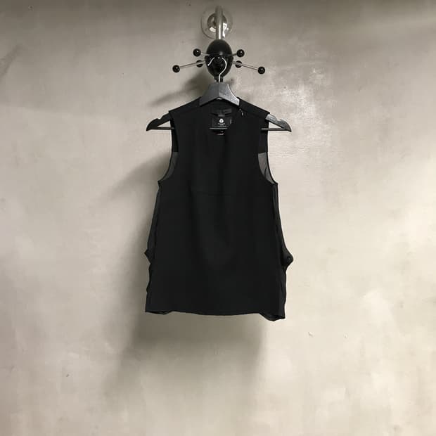 알렉산더왕 블랙 슬리브리스 탑 0(W)