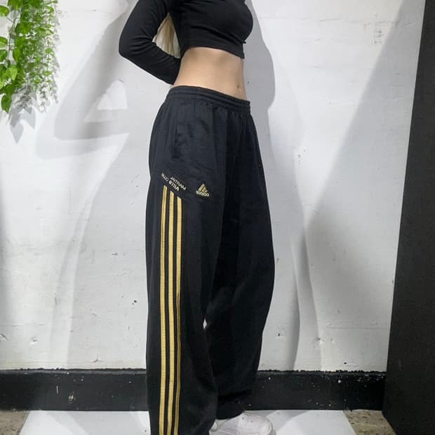 아디다스 블랙 골드 삼선 와이드 팬츠 M