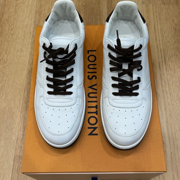 루이비통 로우탑 스니커즈