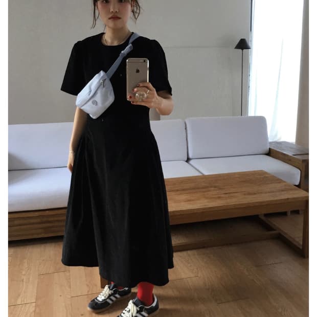 코듀로이 셔링 원피스 블랙