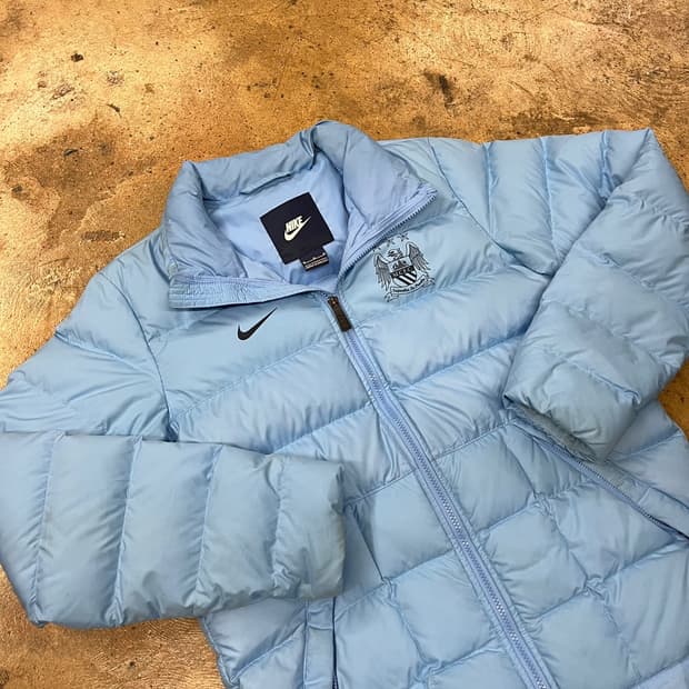 나이키 맨시티 하늘 숏패딩 