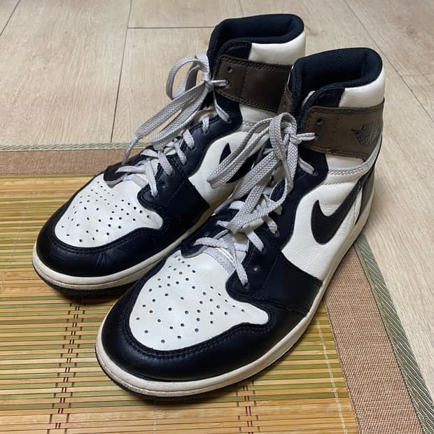 [NIKE] 나이키 에어조던 1 하이 다크모카 265사이즈