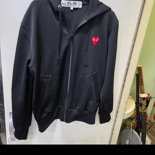 꼼데가르송 후드집업