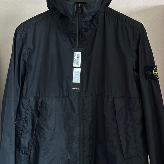 스톤아일랜드 멤브라나 3L tc 자켓 20ss L(105) 블랙