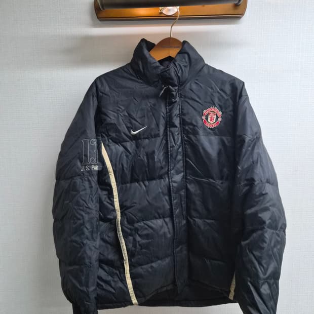 L) 나이키 올드스쿨 맨유 13 / 박지성  점퍼 팝니다