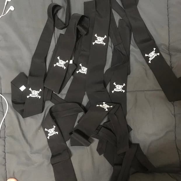 보이롱페이스 넥타이