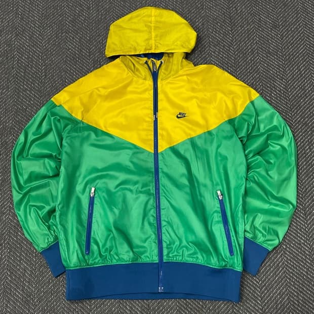 나이키 배색 바람막이 v0153