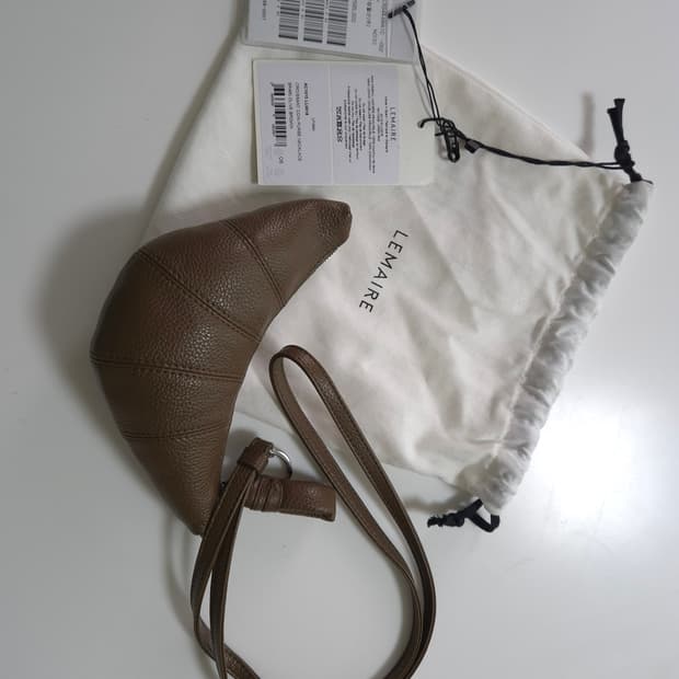 르메르 크루아상 크로스바디 코인 펄스 코인지갑