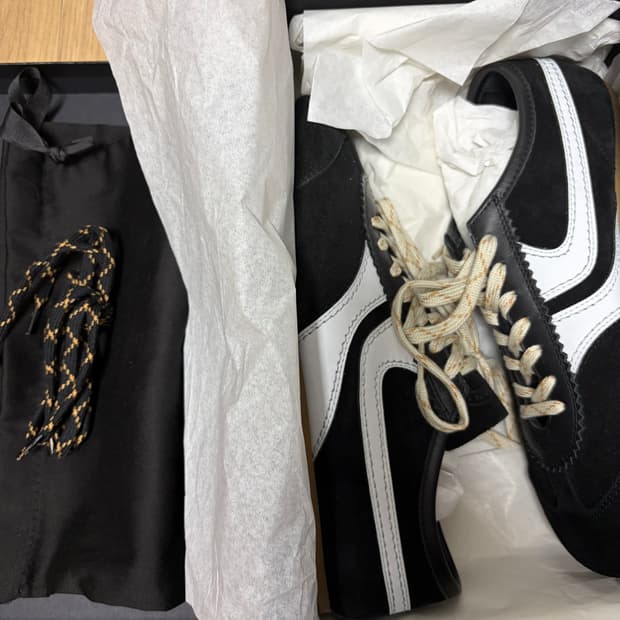 [42] 드리스 반 노튼 마라톤 스니커즈 블랙/화이트