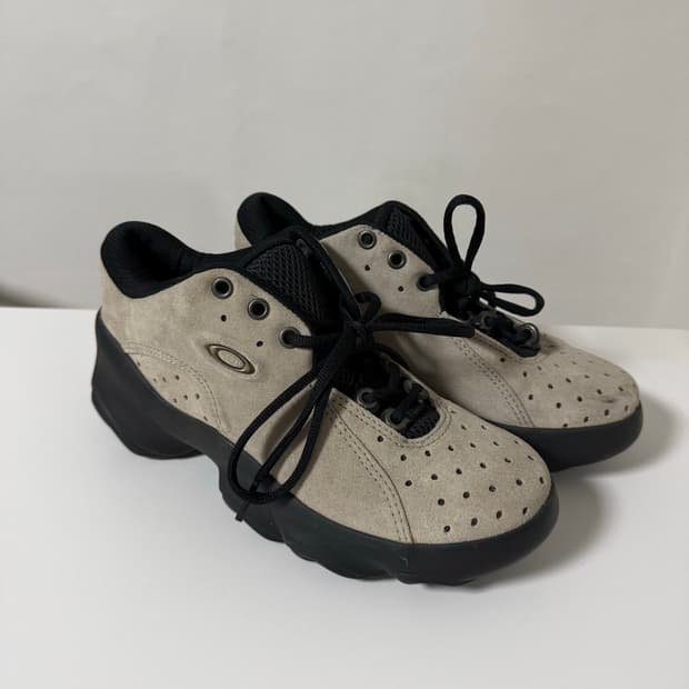 오클리 shoethree 240