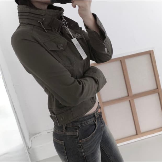 Cecil McBee 세실맥비 하이넥 아카이브 버클디테일 집업 자켓