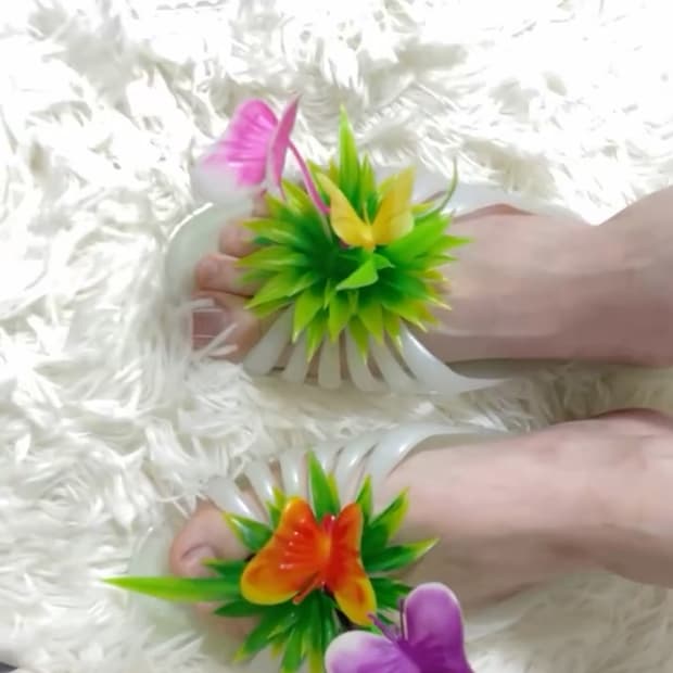 Sandal flower