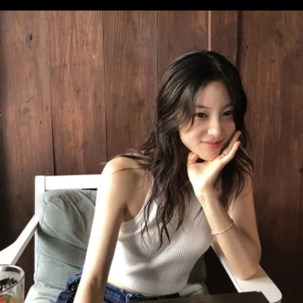 더버넷 글린트 홀터넥 탑 Glint halter-neck knit top
