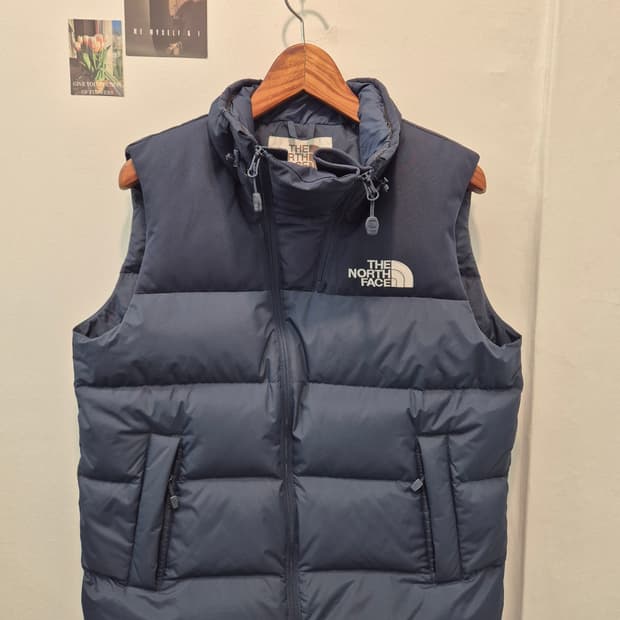노스페이스 눕시 패딩 조끼 네이비 M 
