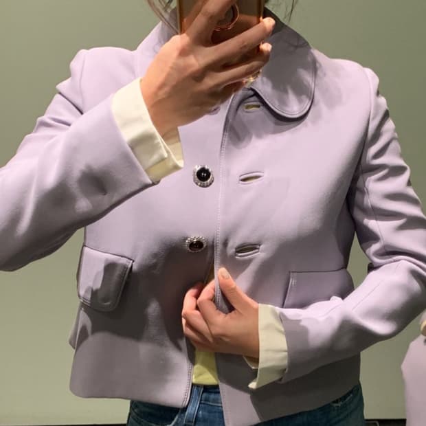 미우미우 크롭 자켓 정품 라벤더 색상