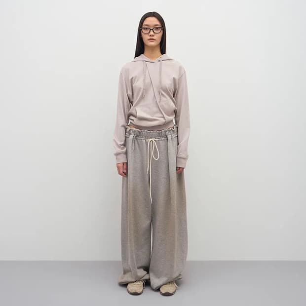 LCDC 스프레이 워시드 플리츠 디테일 트라우저