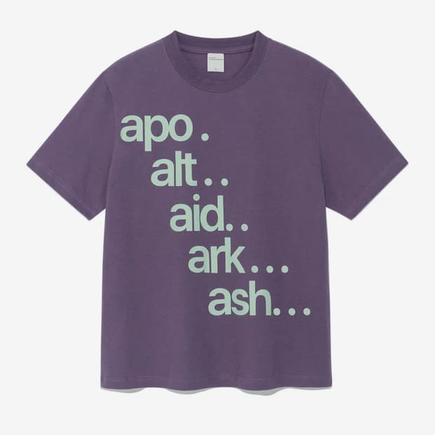 더콜디스트모먼트 반팔티 TCM purple