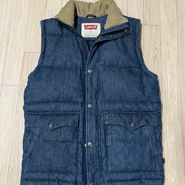 리바이스 다운 패딩 조끼