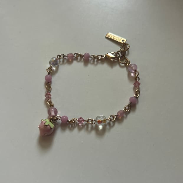 안나수이 딸기 팔찌